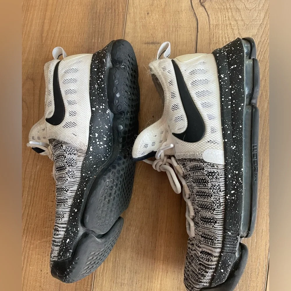 Nike ZOOM athletic shoes 👟 - Picture 4 of 5